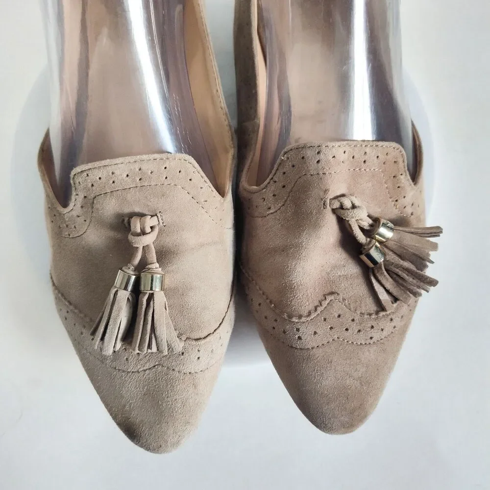 Vince Camuto Rizell Beige Suede Leather Pointed Toe Slip On Loafers Flats Size 8